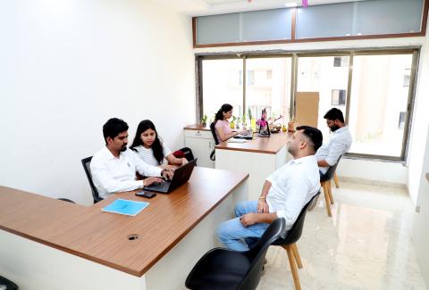 Helpdesk and SRO Representatives, 4th Floor- Offering support and resolving issues for promoters, agents, and complainants through helpdesk and SRO representatives.